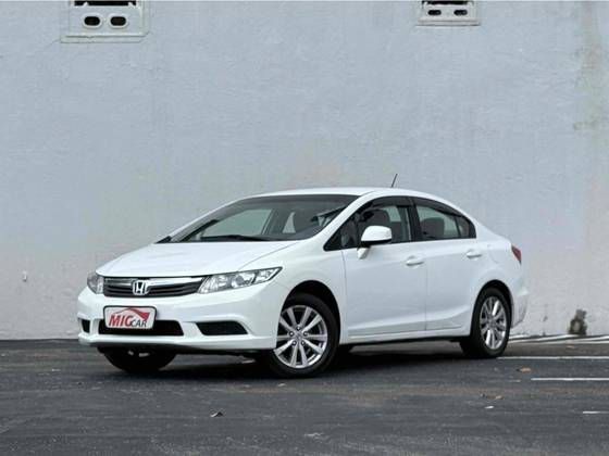 HONDA CIVIC 1.8 LXS 16V FLEX 4P AUTOMÁTICO